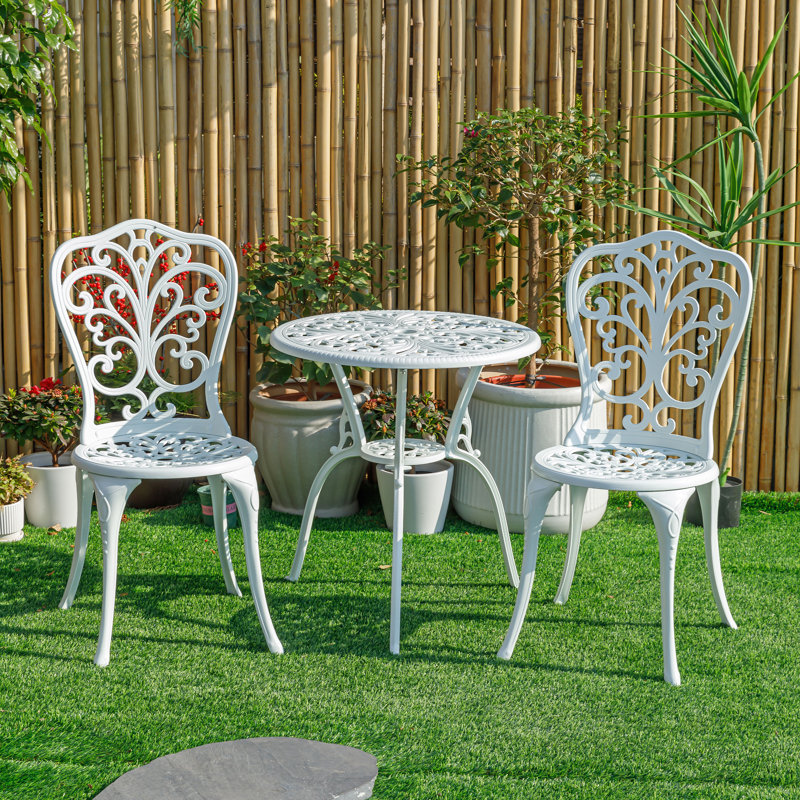 Classic Comfort- Cast Aluminium Bistro Set, White