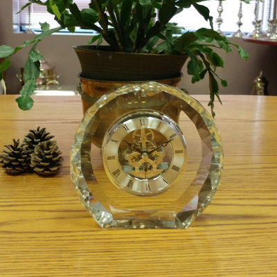 Horloge de table analogique en transparent