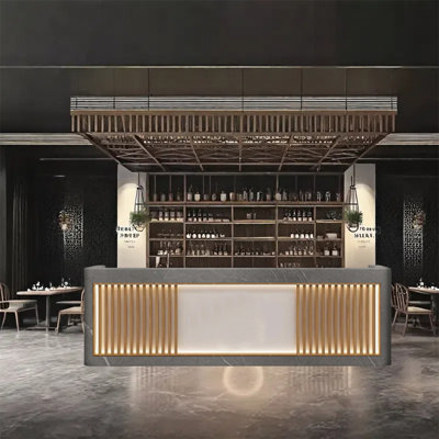 Grand comptoir de service de bar à la réception