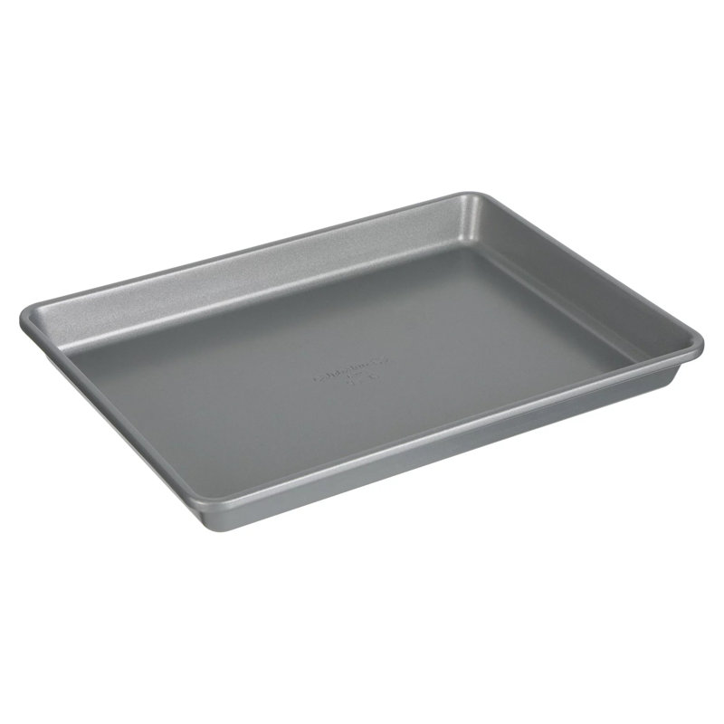 Calphalon 9 X 13 Inch Nonstick Heavy-Gauge Carbon Steel Brownie Pan in Silver