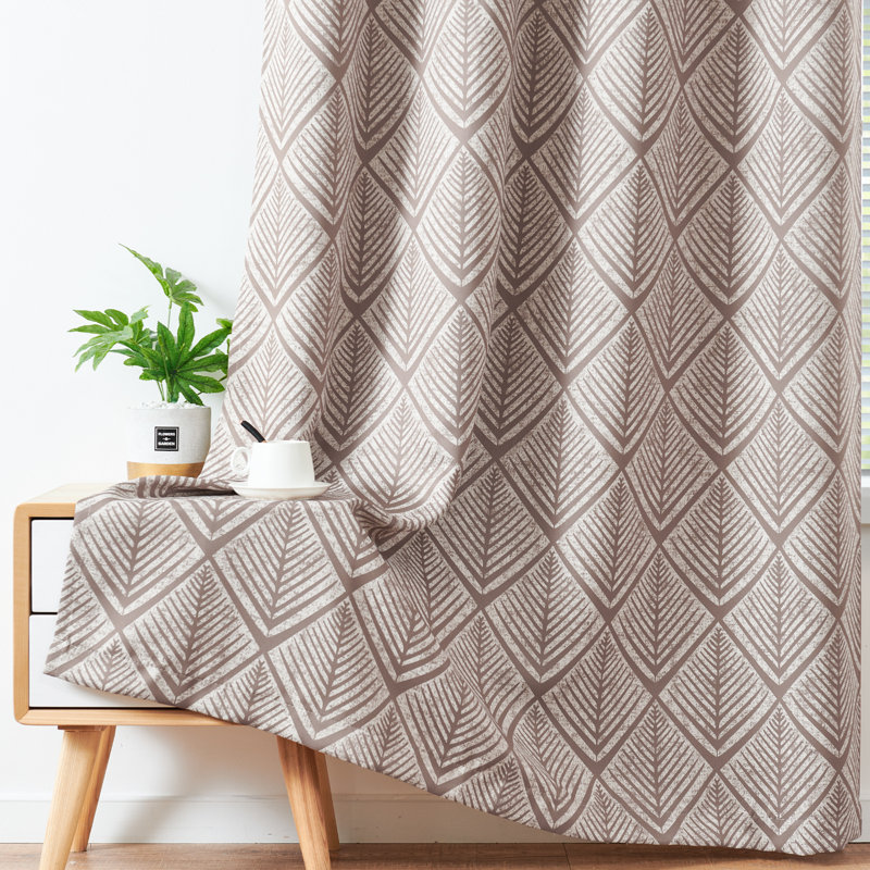 Paire de rideaux obscurcissant Meghanne, L 50 po x L 63 po, Brun