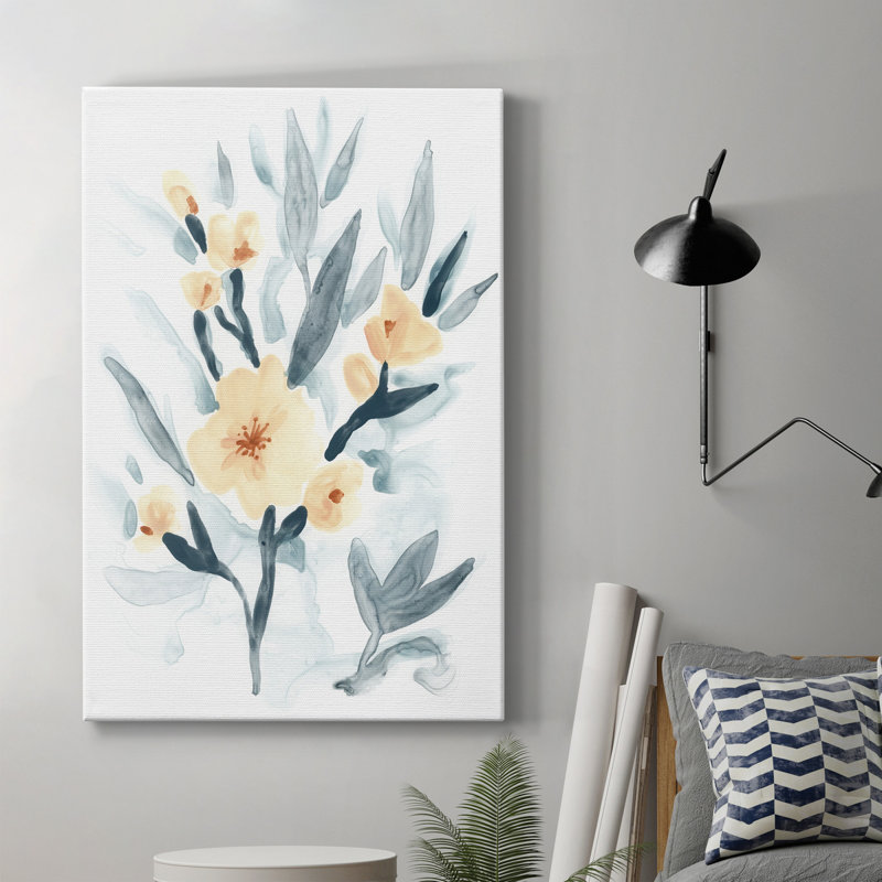 Indigo et bouquet de rosé I - peinture sur toile tendue, H 27 po x l 18 po x P 1 po