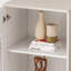 Grande armoire de présentation de 62,99 po avec porte en verre trempé, deux tiroirs et une tablette ajustable, solutions de rangement spacieuses, pour le salon, la chambre à coucher, la cuisine et le bureau