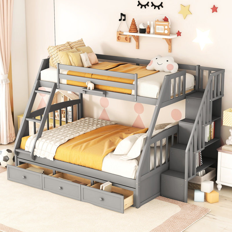 Lit superposé simple gris avec tiroirs. Et matériau en bois de pin. Solution spatiale. Choix de conception polyvalents. Barrière de sécurité sécuritaire. Matelas non inclus dans les tiroirs et la boîte. Fabrication en bois massif durable.