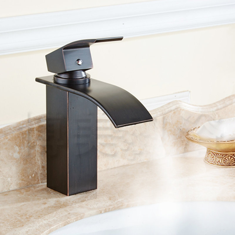Single-Hole Bathroom Faucet, OIl Rubbed Bronze