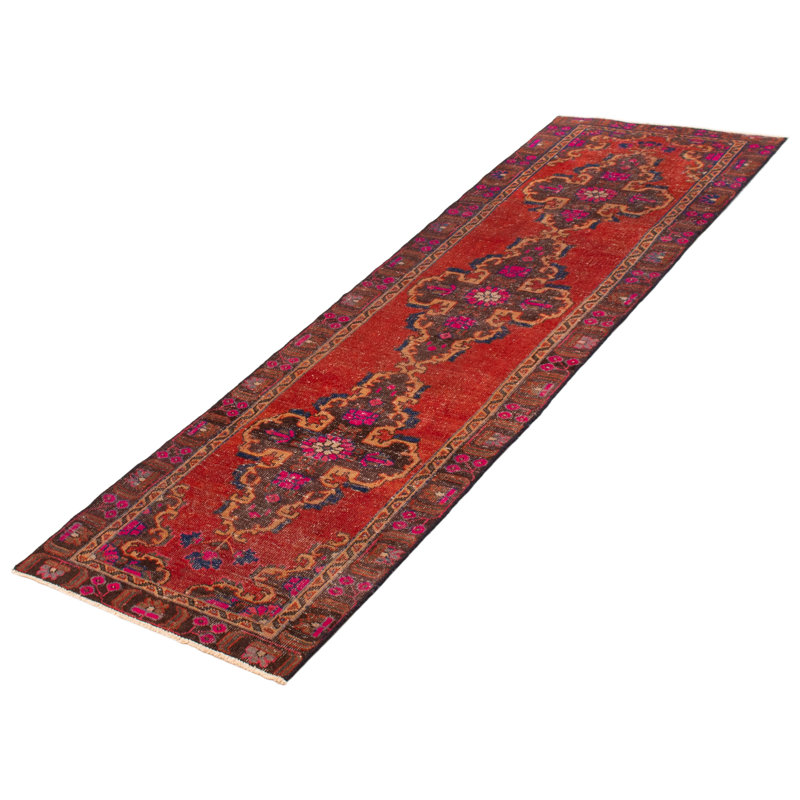 Tapis de couloir rouge unique en laine 2 pi 11 po x 9 pi 7 po Zariana