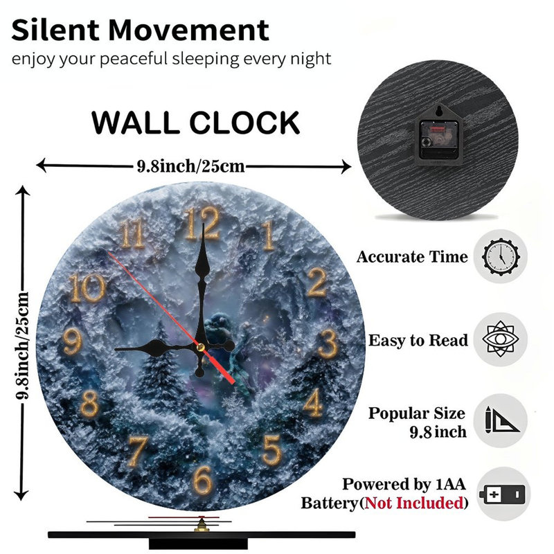 Horloge enneigée avec chiffres dorés