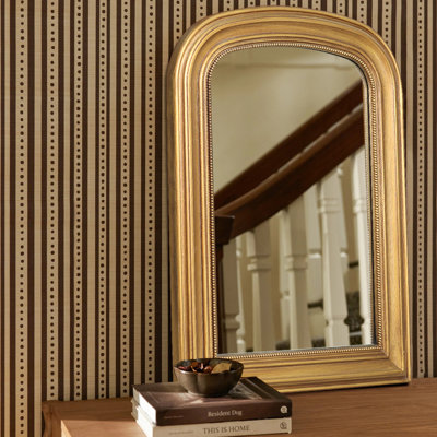 Decorative Wall Mirror with Wooden Frame