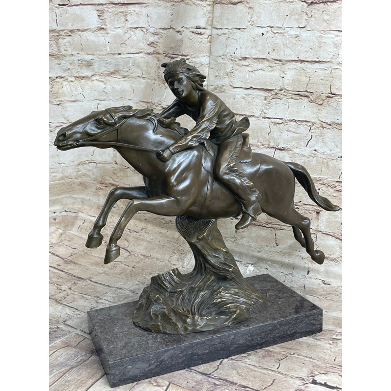 Tunon Figurines et sculptures