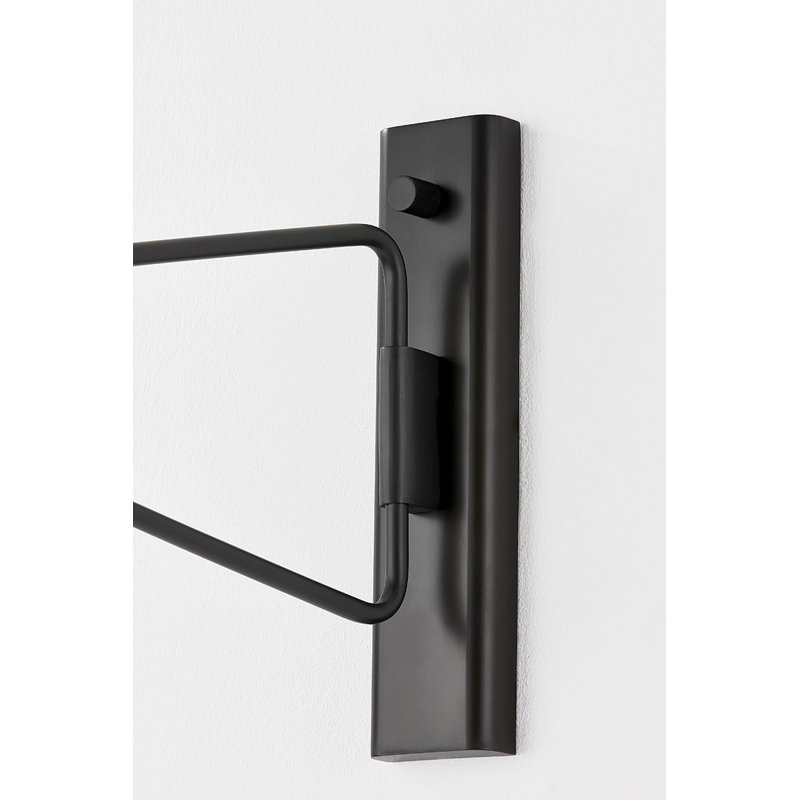 Northford 1 - Light Spotlight