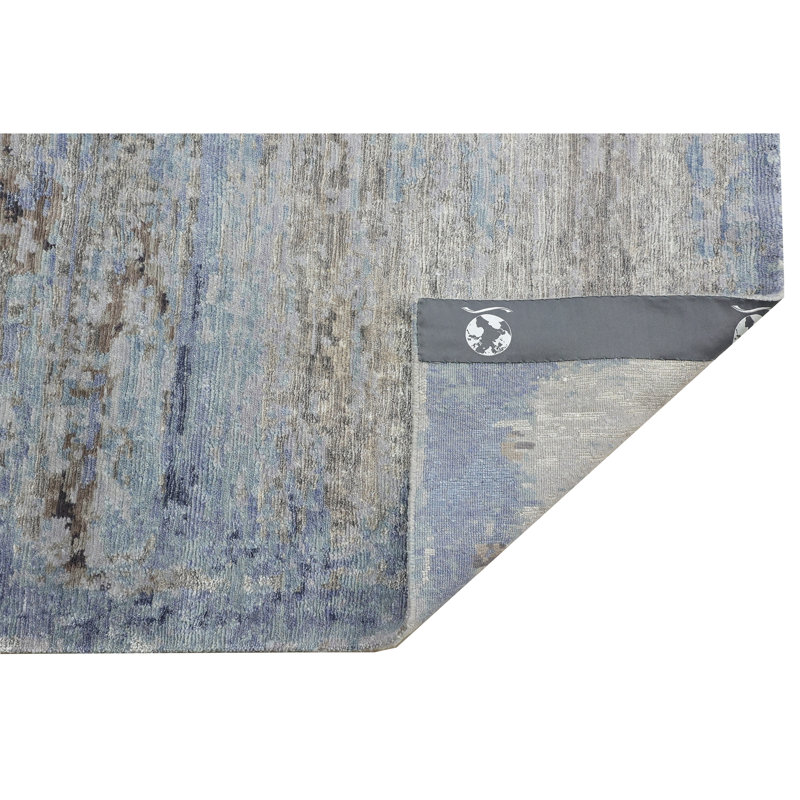Abstract Area Rug in Blue/Gray