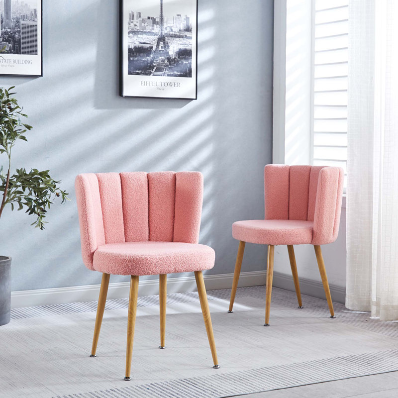 Chaise d'appoint 23,8 po Nivin, Fausse fourrure rose