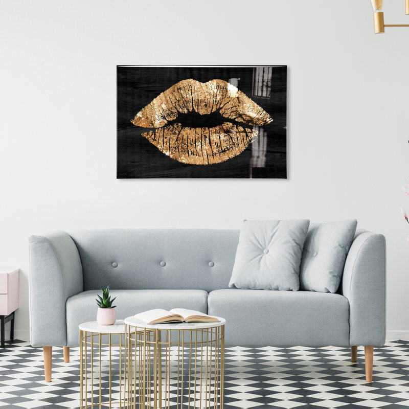 Solid Kiss Night Print