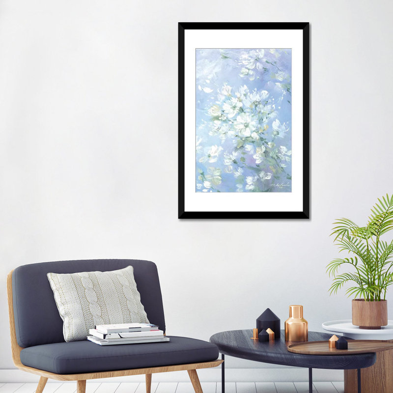 «Sweet Wild Roses» par Debi Coules, reproduction sur toile, H 32 po x l 24 po x P 1 po, Papier d'art encadré noir, Blanc