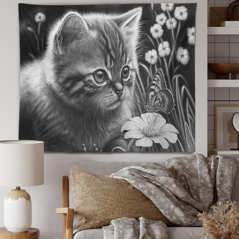 Dessin numérique en polyester d'un petit chaton avec une tapisserie papillon II, H 32 po x l 39 po