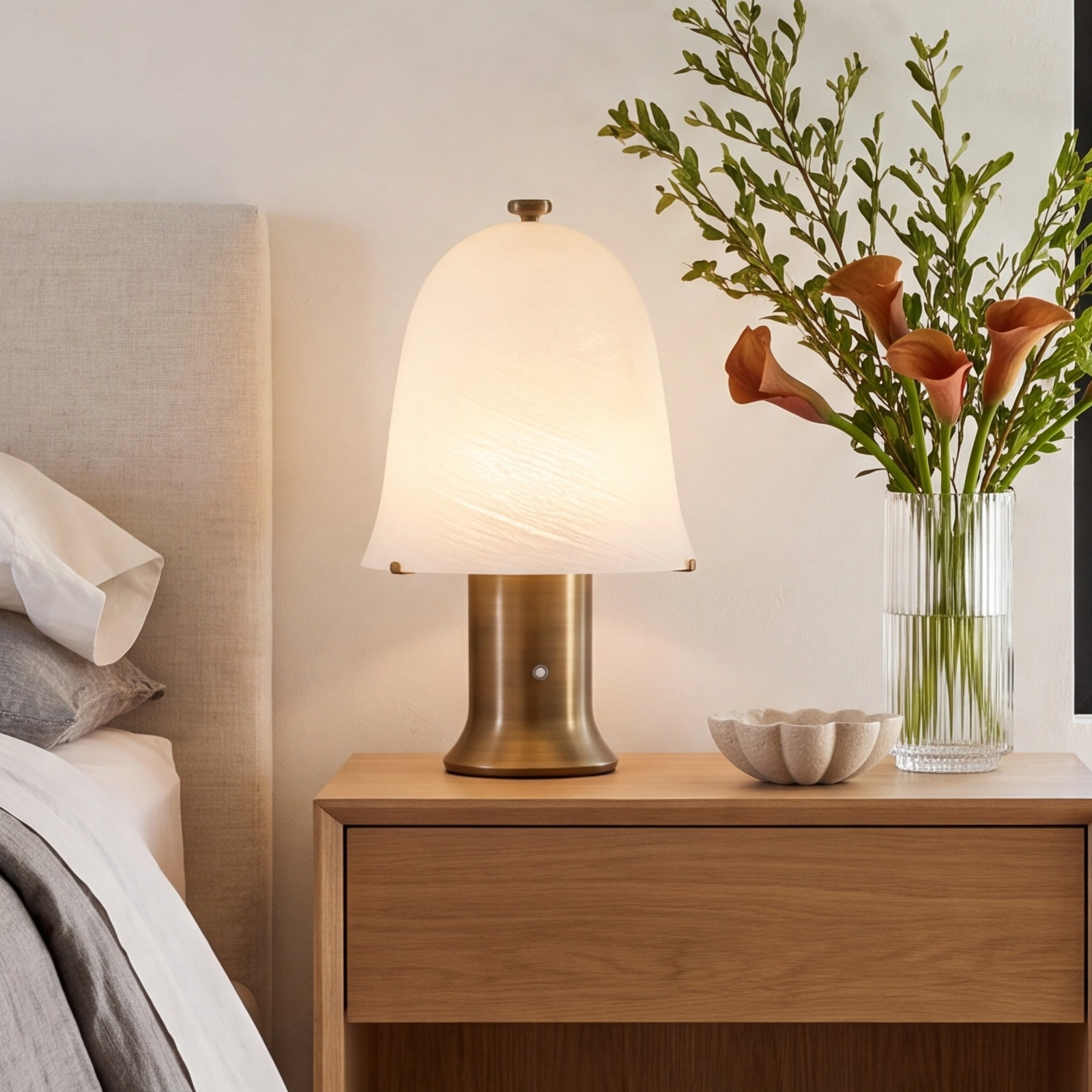 Kipps Rechargeable Table Lamp