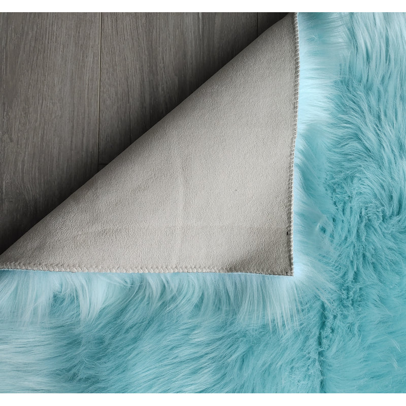 Macie-Lou Faux Sheepskin Indoor Rug, Rectangle 3' x 5'