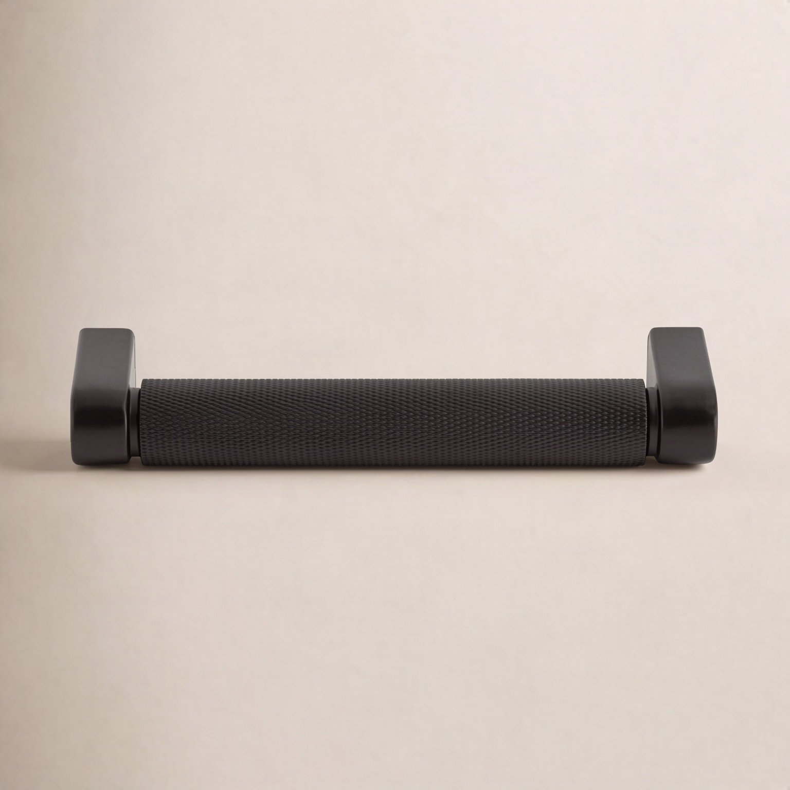 Kent Knurled Cabinet Bar Pull, 4", Matte Black
