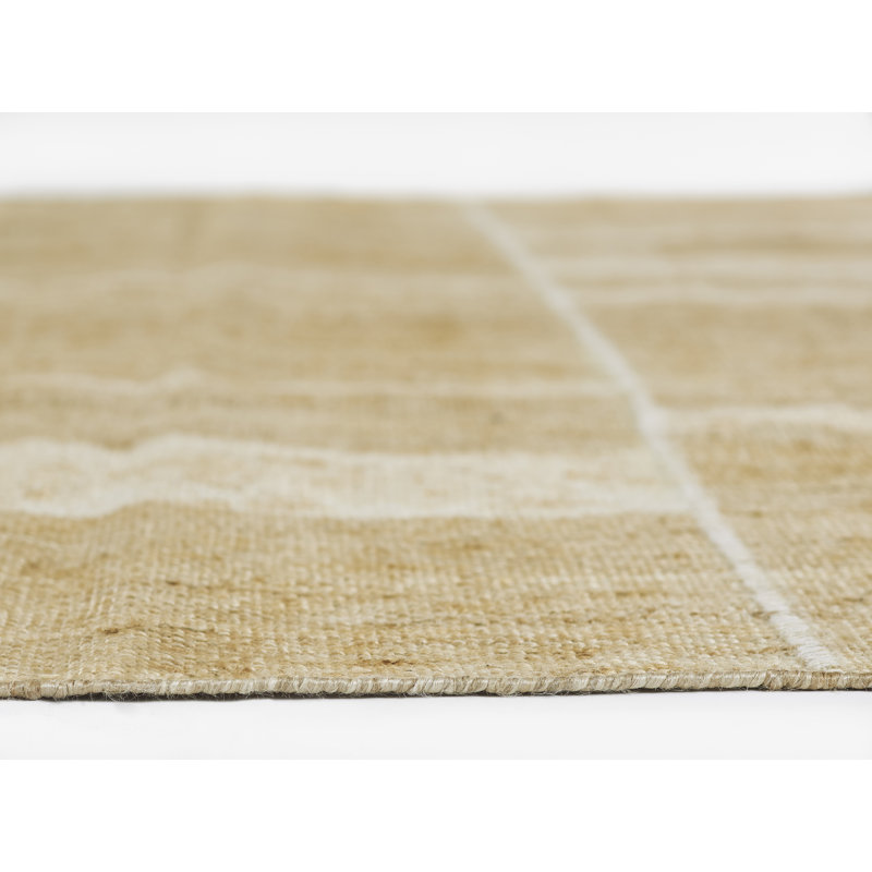 Geometric Area Rug in Tan, Rectangle 6'3" x 9'