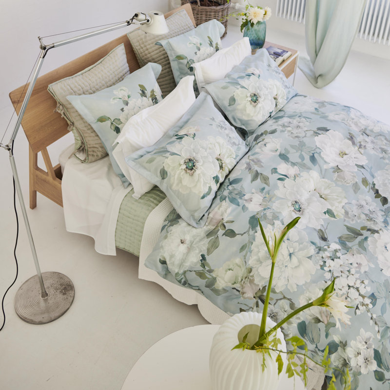 Fleurs Blanche Platinum Duvet Cover, King Duvet Cover