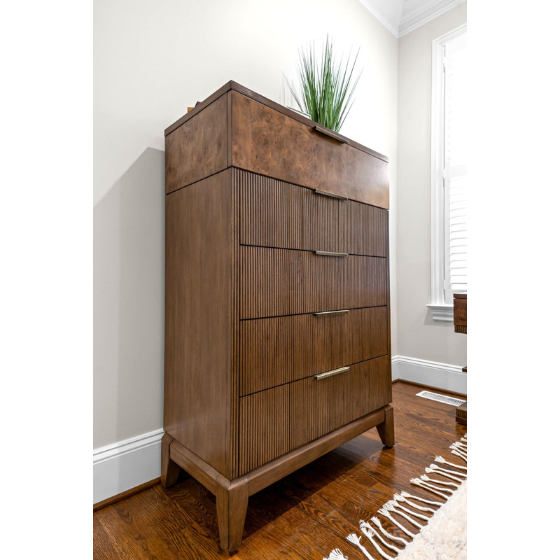 Commode 5 tiroirs Amsden - Finition châtaignier rétro, Brun