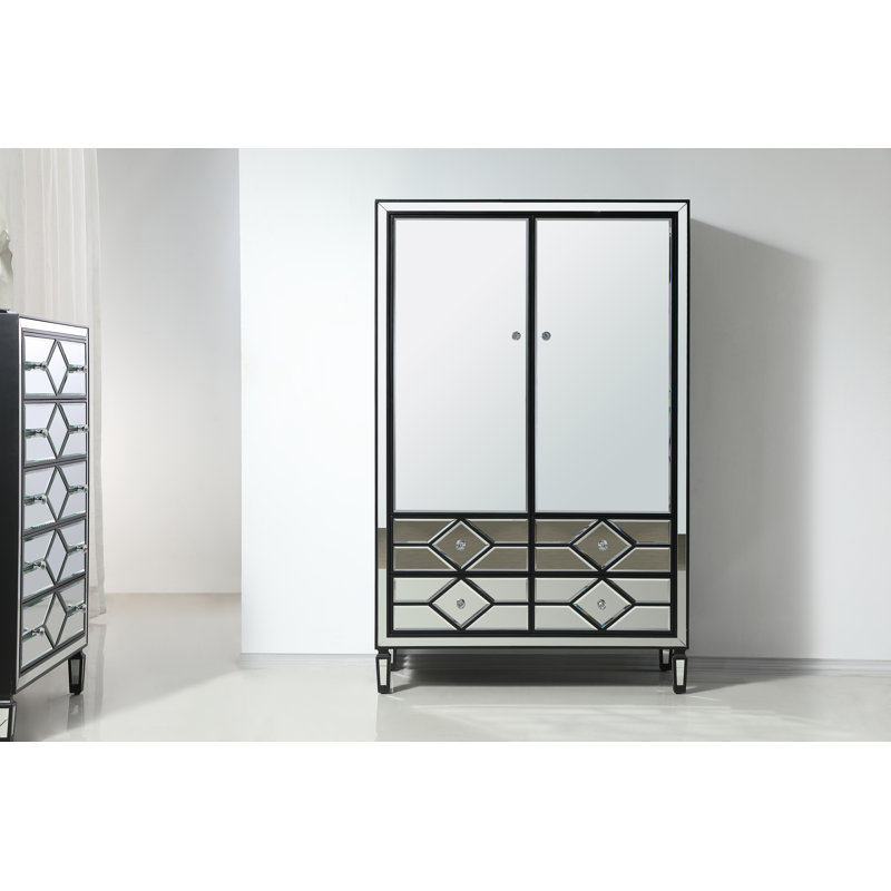 Armoire Bashaw, Noir, noir, noir, noir