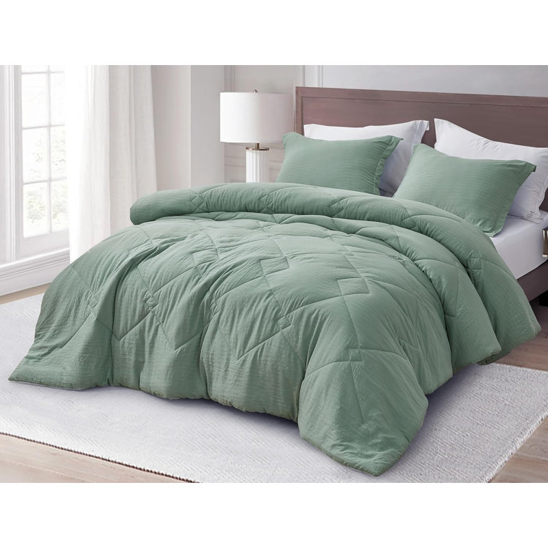 Hugo 3-Piece Polyester Jacquard Lightweight Thin Comforter Set, Sage Green, Queen Comforter + 2 Standard Shams