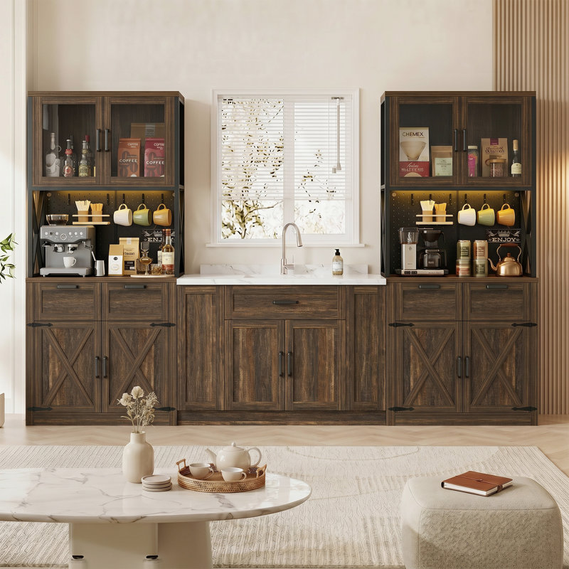 Armoire de rangement pour garde-manger de 71 po avec support pour micro-ondes, Brun patiné