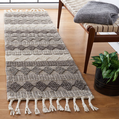 Natura Hand Woven Wool/Cotton Geometric Rug in Black/Ivory