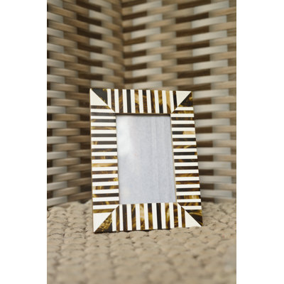 Peristeronari Picture Frame