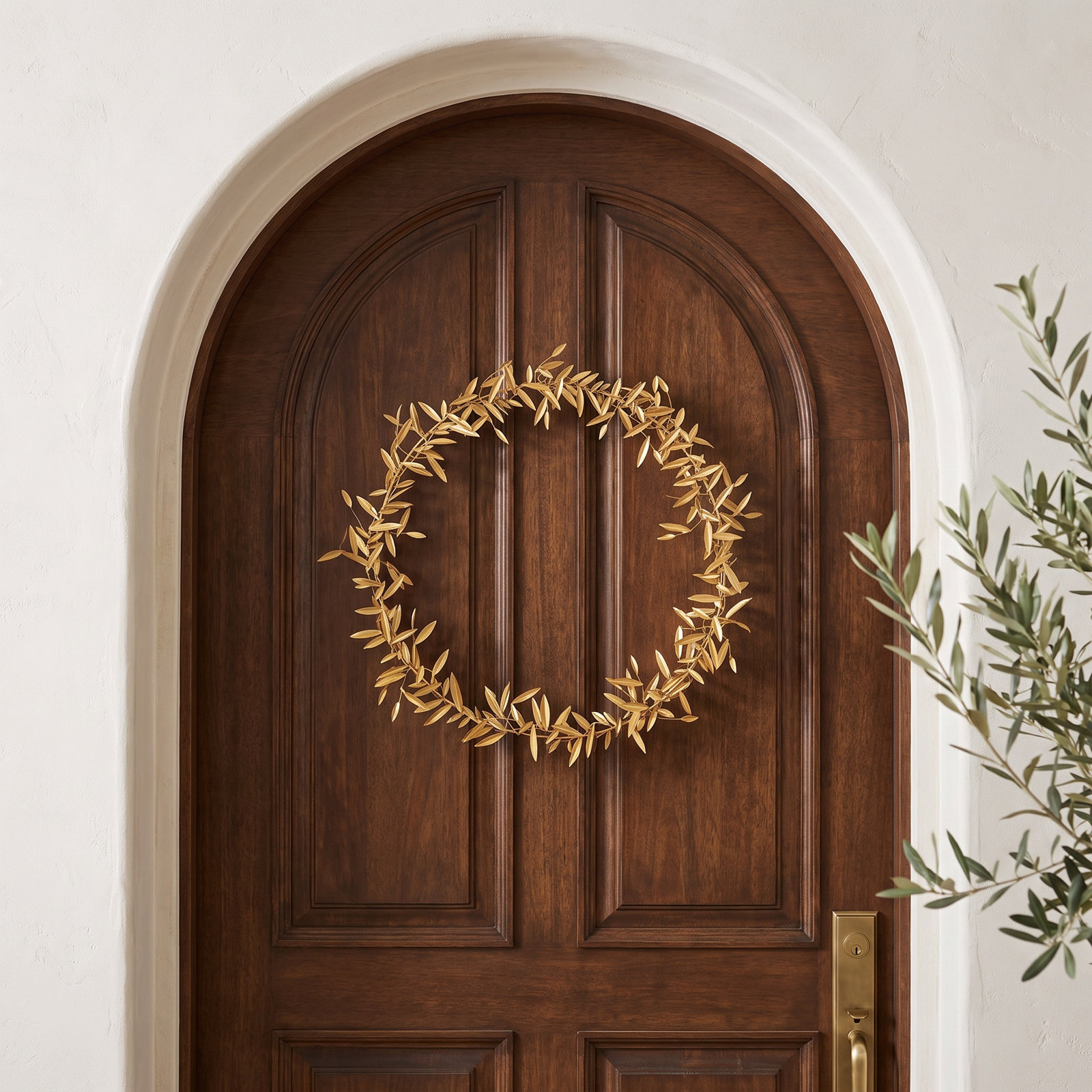 Amulet Wreath 29"