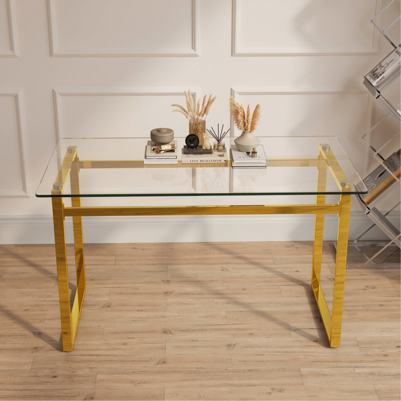 Table de salle à manger moderne en verre avec un design élégant et une fabrication durable, parfaite pour recevoir et pour un usage quotidien.