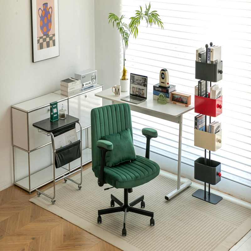 Fauteuil de bureau vert en velours avec accoudoirs croisés, avec roulettes, Vert