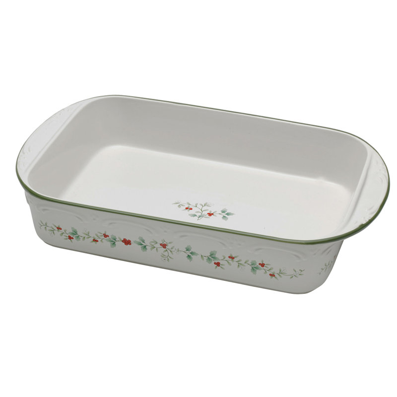 Pfaltzgraff Winterberry Rectangular Baker