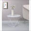 Table basse blanche en métal pour le salon, table d'appoint utilitaire légère avec plateau rond et amp; Pieds triangulaires