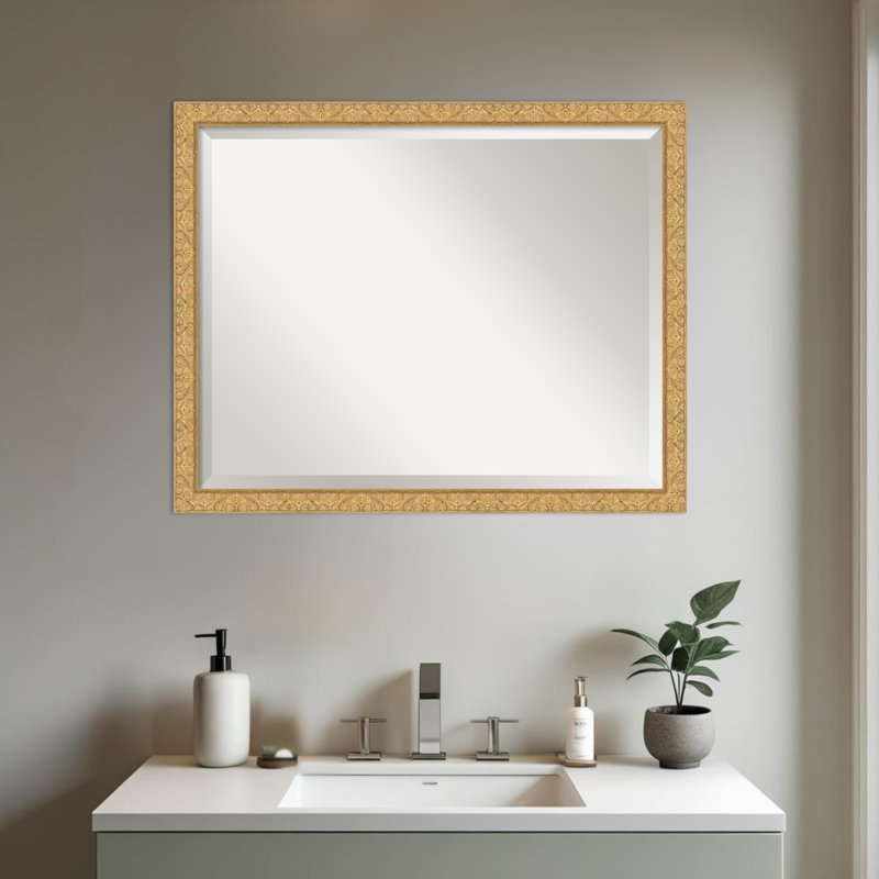 Miroir mural de salle de bain Lila, Doré, 24,5 po x 30,5 po