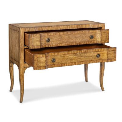 Amelia Chest