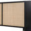 Structure de lit en bois massif durable avec tables de chevet, lampes intégrées et décorations en rotin pour un décor moderne et rustique