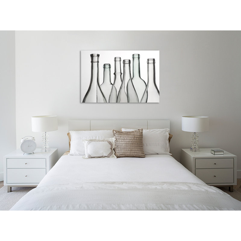 «Empty Bottles», toile tendue par Barry Seidman, H 28 po x l 42 po x P 1,5 po