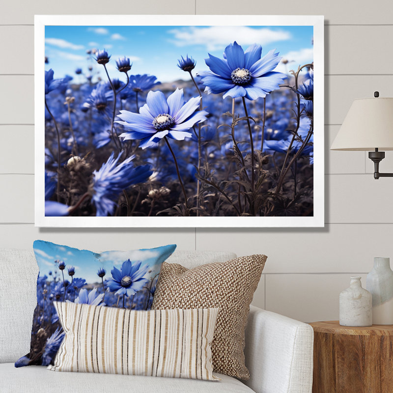 Champ de fleurs, saphir et prairie I - impression, Cadre simple blanc, H 24 po x l 32 po x P 1 po