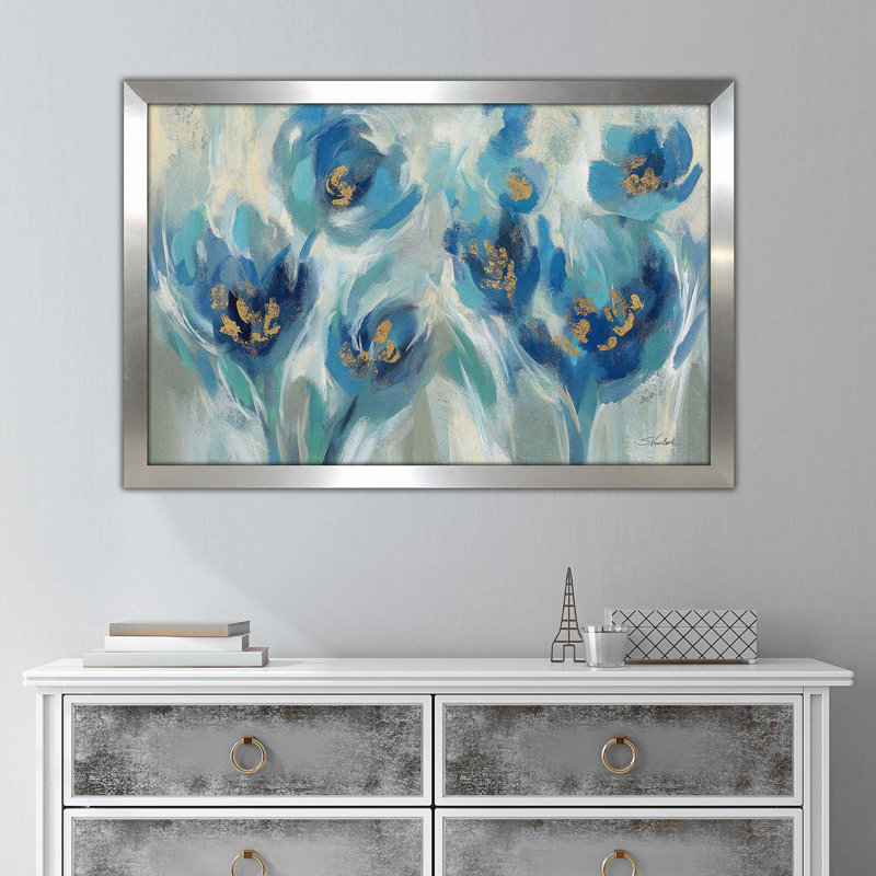 «Blue Fairy Tale Floral III» par Silvia Vassileva - Peinture, H 21,5 po x l 27,5 po x P 0,75 po, Encadrement argenté