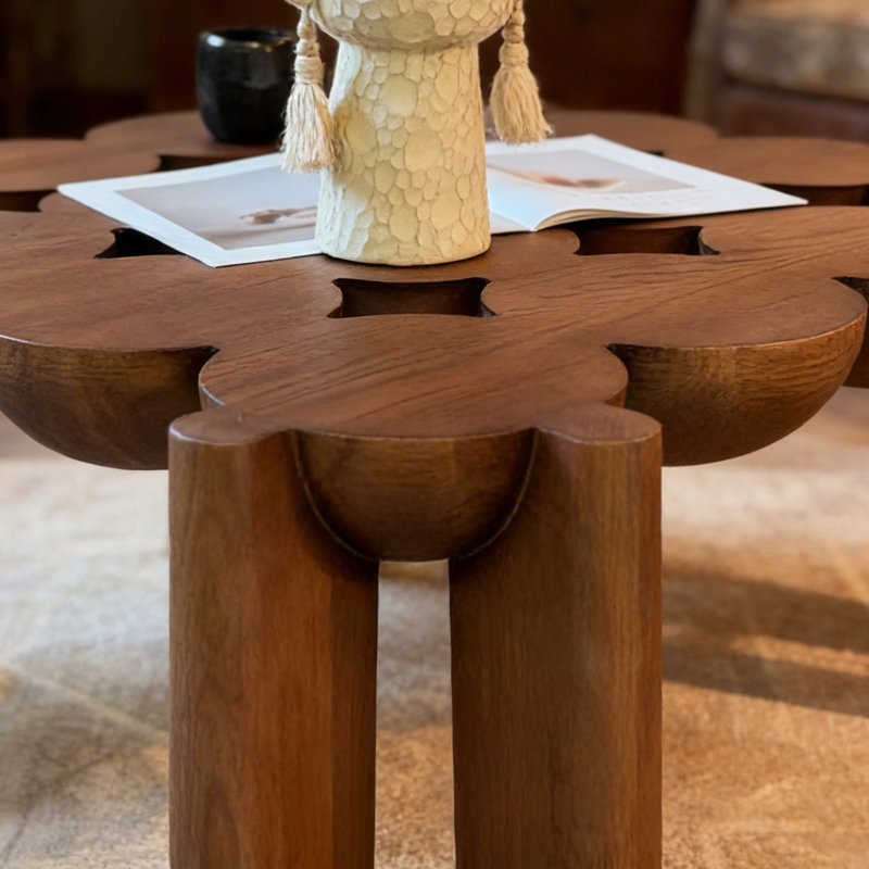 Table basse rétro de style français, Brun