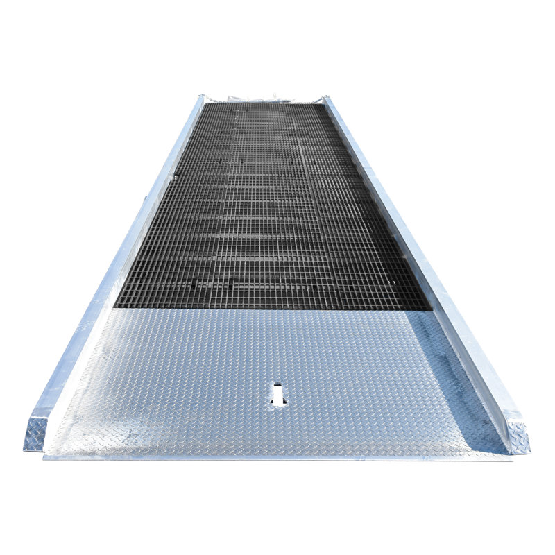 Rampe de cour 45 po Vestil, H 45 po x l 86 po x P 360 po