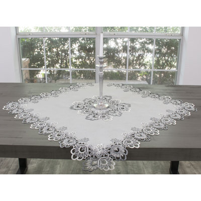 Plateau de table en dentelle argentée Stalnaker (carré 33 po)