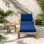Chaise longue de patio avec repose-pieds et coussins-976592353