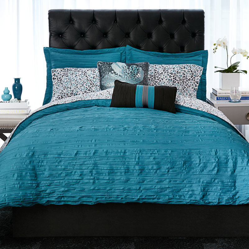 Relaxed Crinkle Comforter Set, Full/Queen Comforter + 2 Shams, Teal
