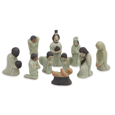 Ensemble de crèche de naissance saint siam