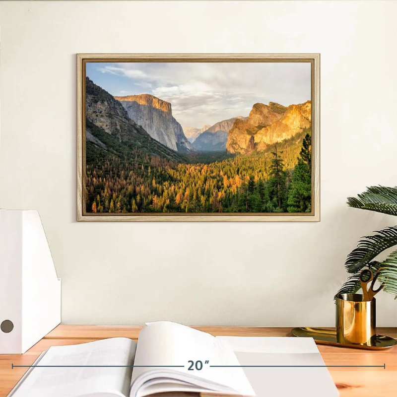 Vallée de Yosemite au lever du soleil, Cadre flottant en bois naturel, 13 po x 9 po