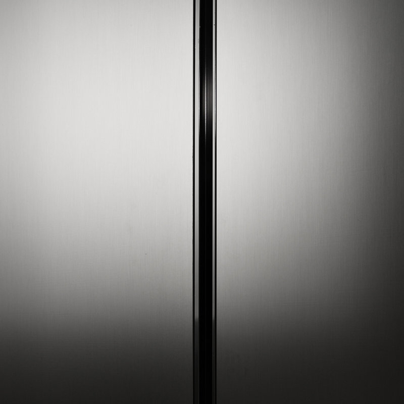 Armoire de garage de la série Metallic Grey - fixation murale, fermeture en douceur, espace de rangement très profond, preuve de l'eau et de la chaleur, égratignure, panneau E0, plus épais, élégant, fermeture pratique en bois, qualité 2X