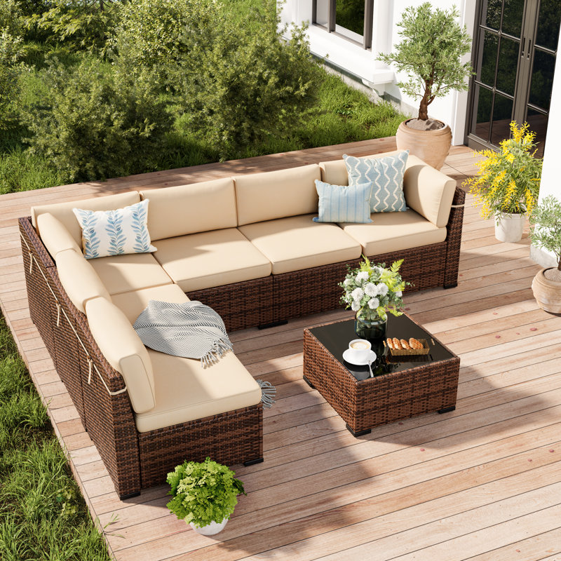 Ensemble de conversation modulaire d'extérieur en osier 7 pièces avec table de foyer d'extérieur Treyshun, Beige, Non